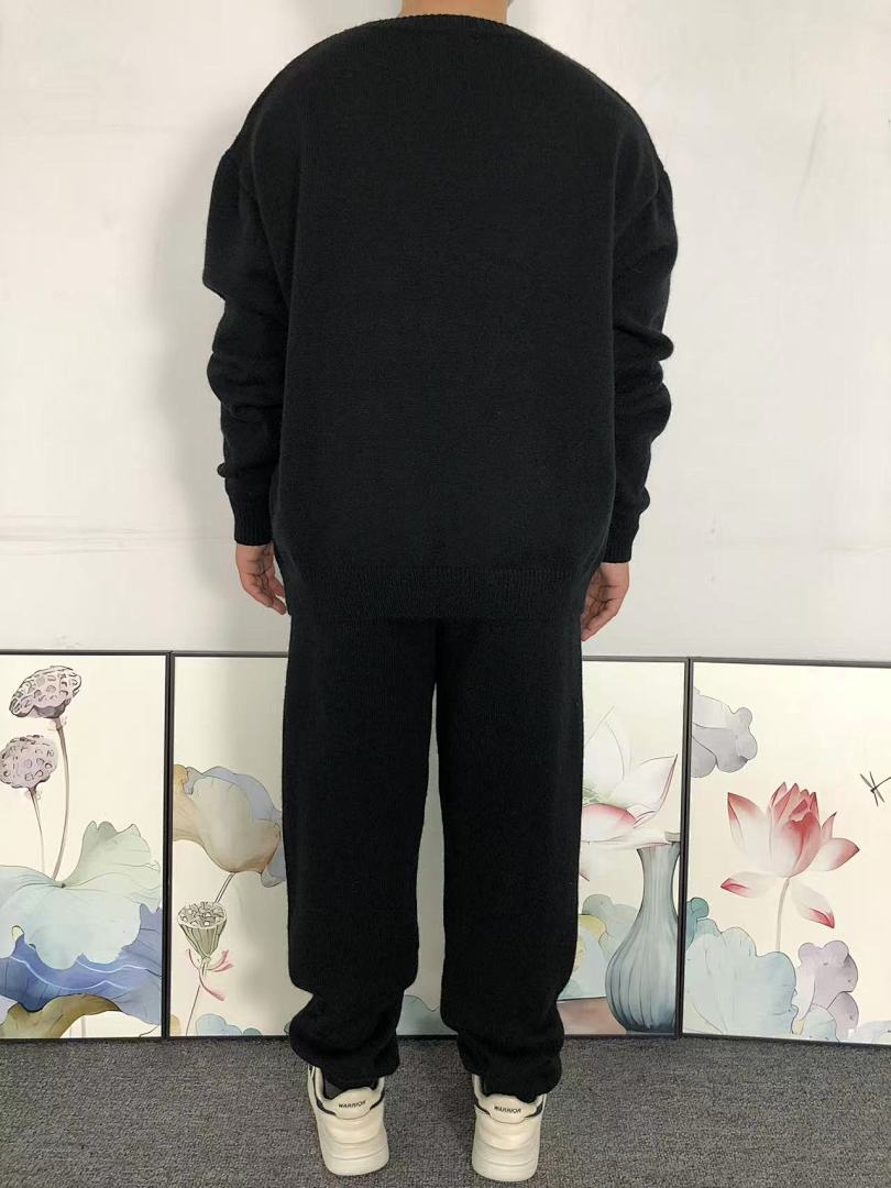 On Running TROUSERS 208 COLE BUXTON SWEATER - Image 5
