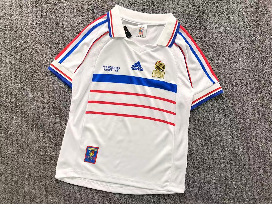 Chanel 95 FOOTBALL CHILD SHORTS T-SHIRT - Image 7