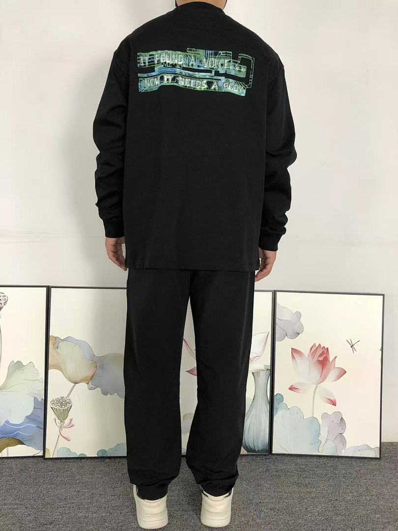 Chanel 135 SAINT MICHAEL LONG SLEEVED 3110082117 (Im 170Cm 60Kg I Wear Size S In The Phot) - Image 4
