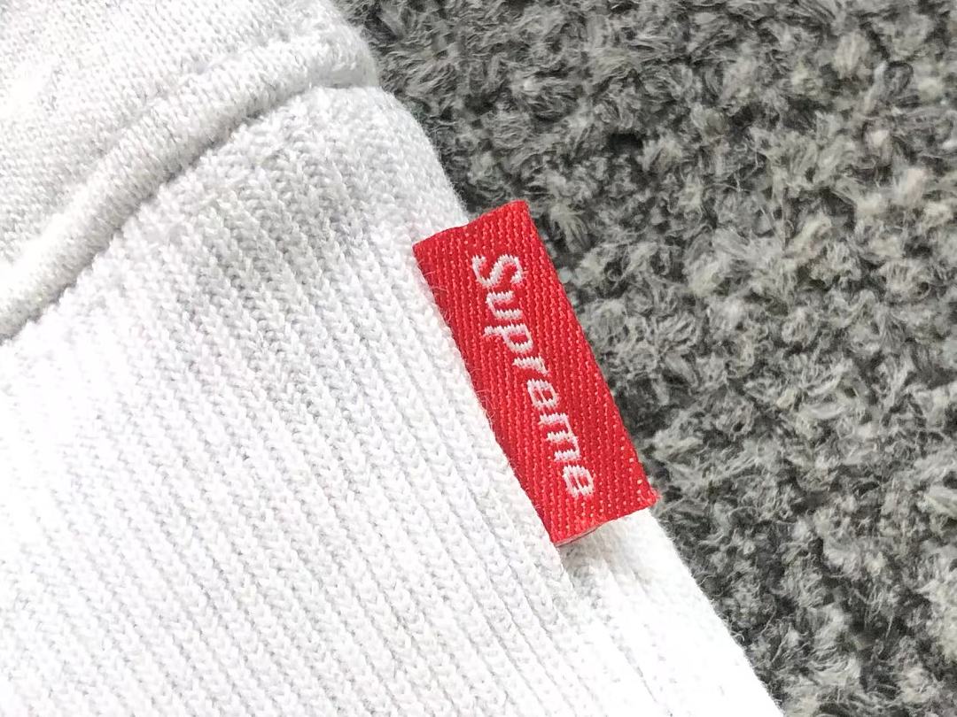 Supreme 215 S⭐⭐R⭐⭐E HOODIE 52071606182 (Im 170Cm 60Kg I Wear Size S In The Phot) - Image 9