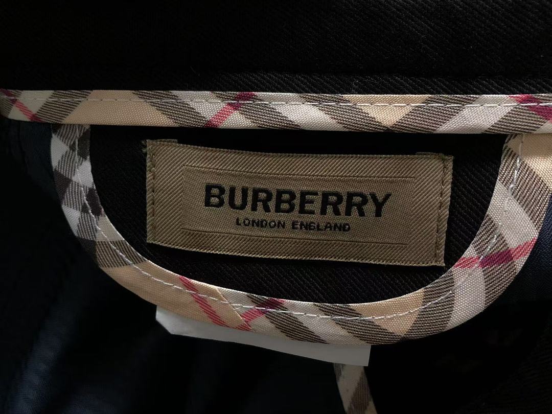 Burberry 215 B⭐R⭐E⭐RY - Image 29