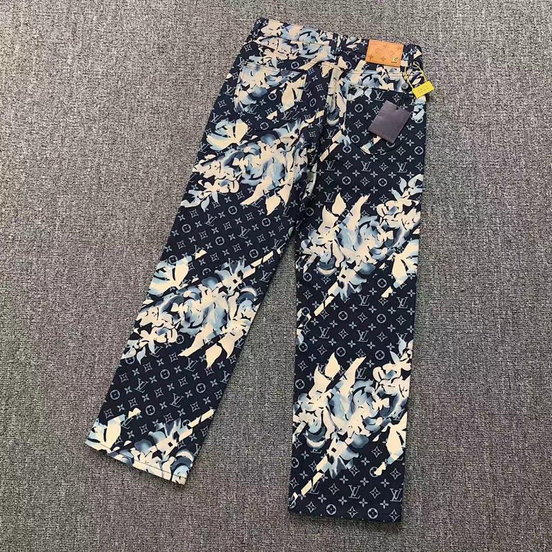Louis Vuitton 228 L⭐