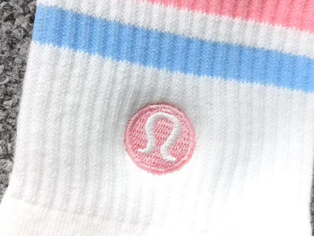 On Running 39 LULULEMON - Image 10