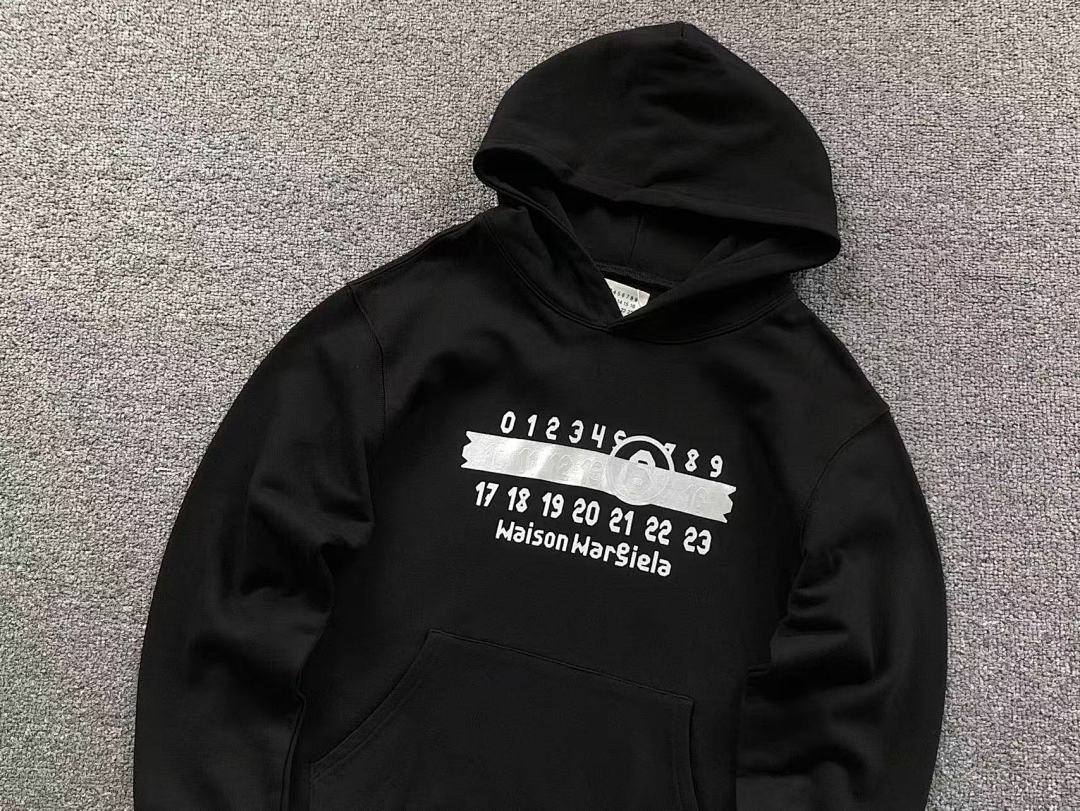 On Running 125 MAISON MARGIELA HOODIE 58261086 (Im 170Cm 60Kg I Wear Size 46 In The Phot) - Image 9