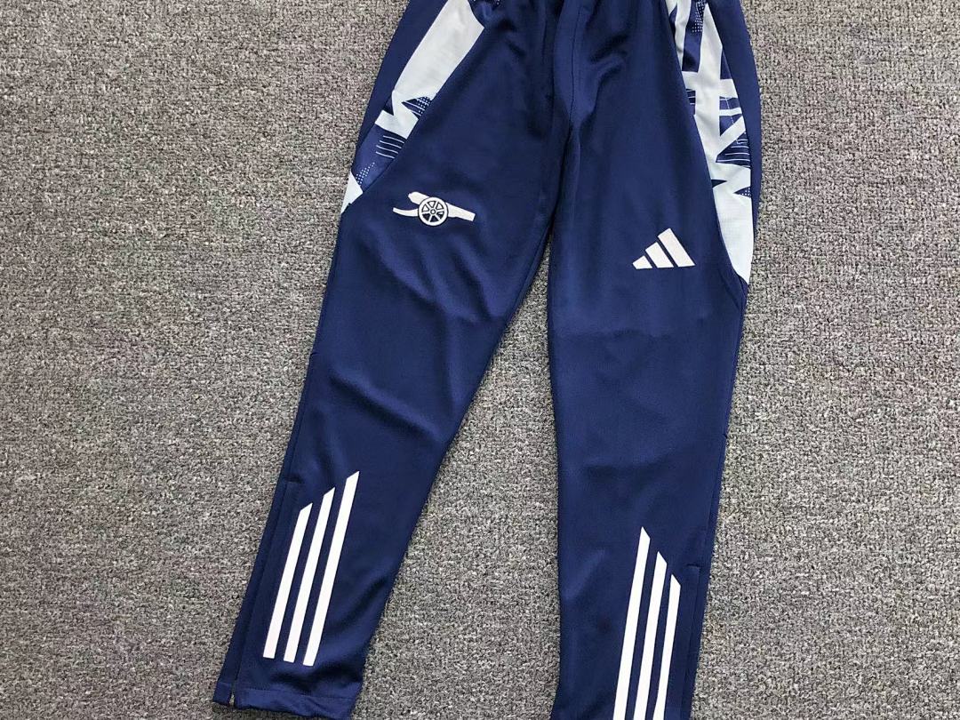 Chanel 135 FOOTBALL CHILD TROUSERS LONG - Image 30