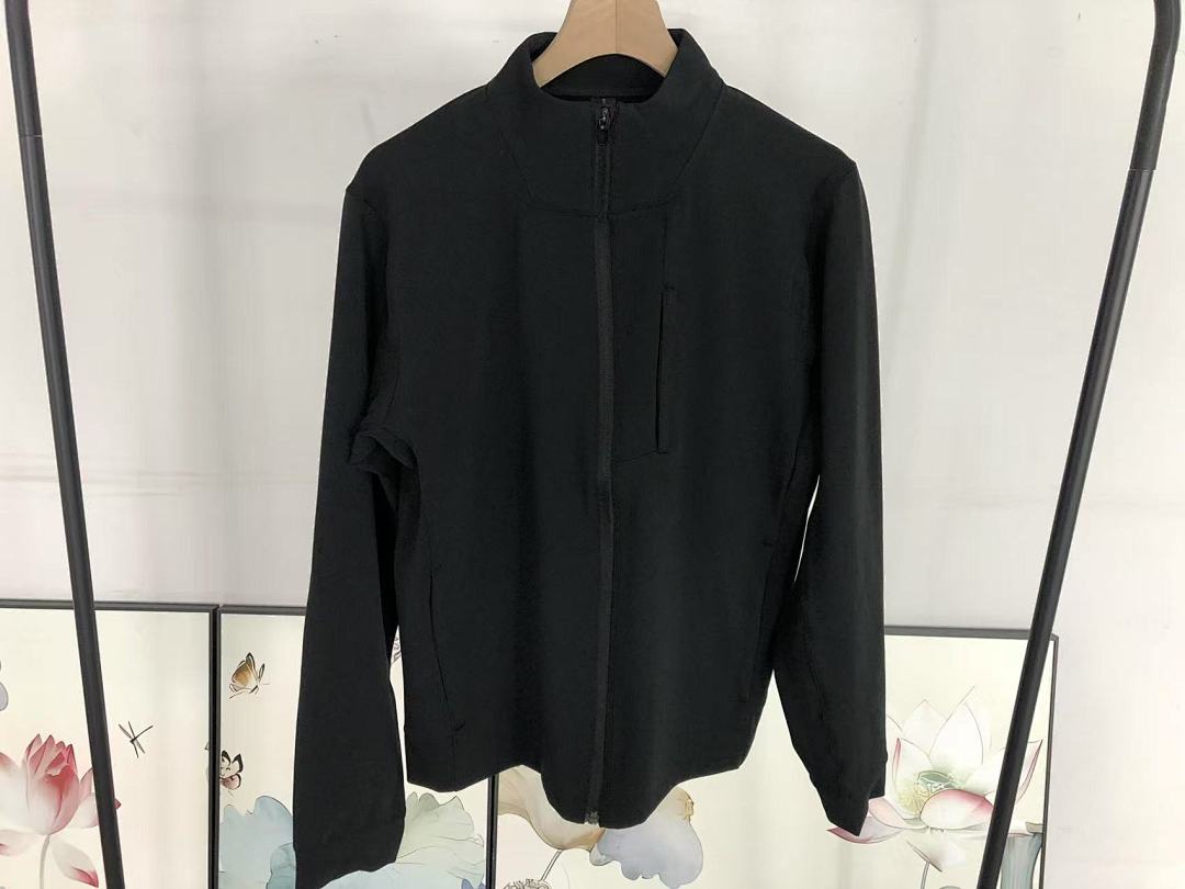 On Running 208 LULULEMON JACKET 31081141116 (Im 170Cm 60Kg I Wear Size M In The Phot) - Image 20