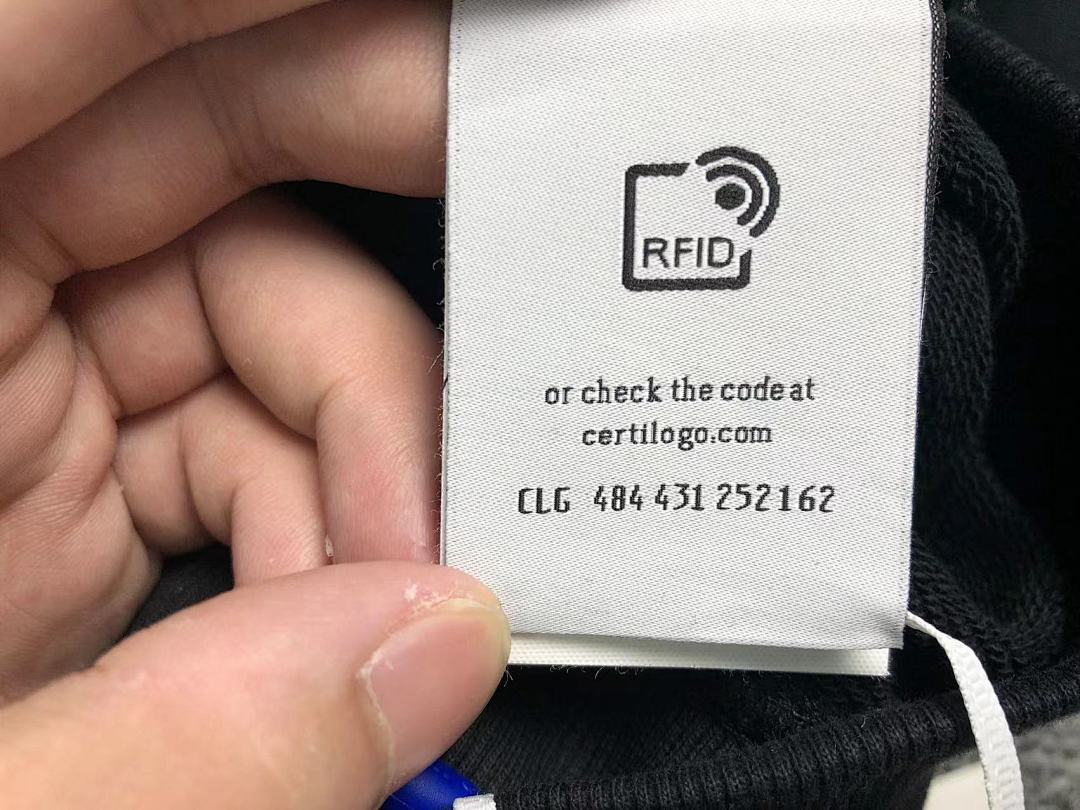 Off-White 136 OFF-WHITE (WHITE HOODIE) - Image 29