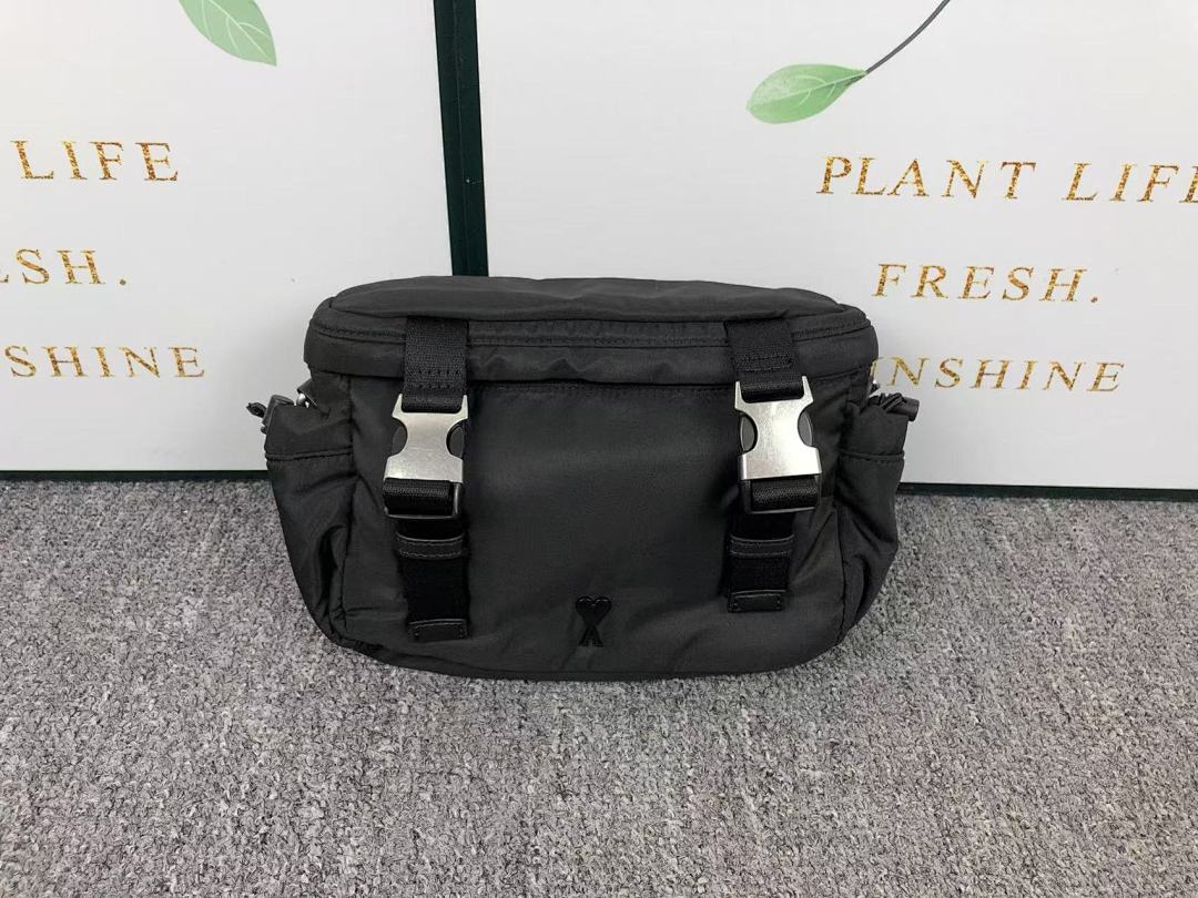 AMI 258 AMI BAG 41121875 (Long 30CM* Wide 7CM* High 20CM) - Image 2