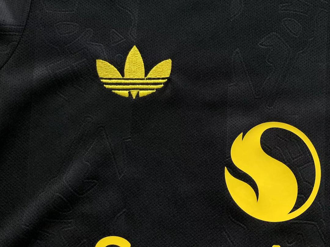 Chanel 75 FOOTBALL CHILD SHORTS T-SHIRT - Image 10
