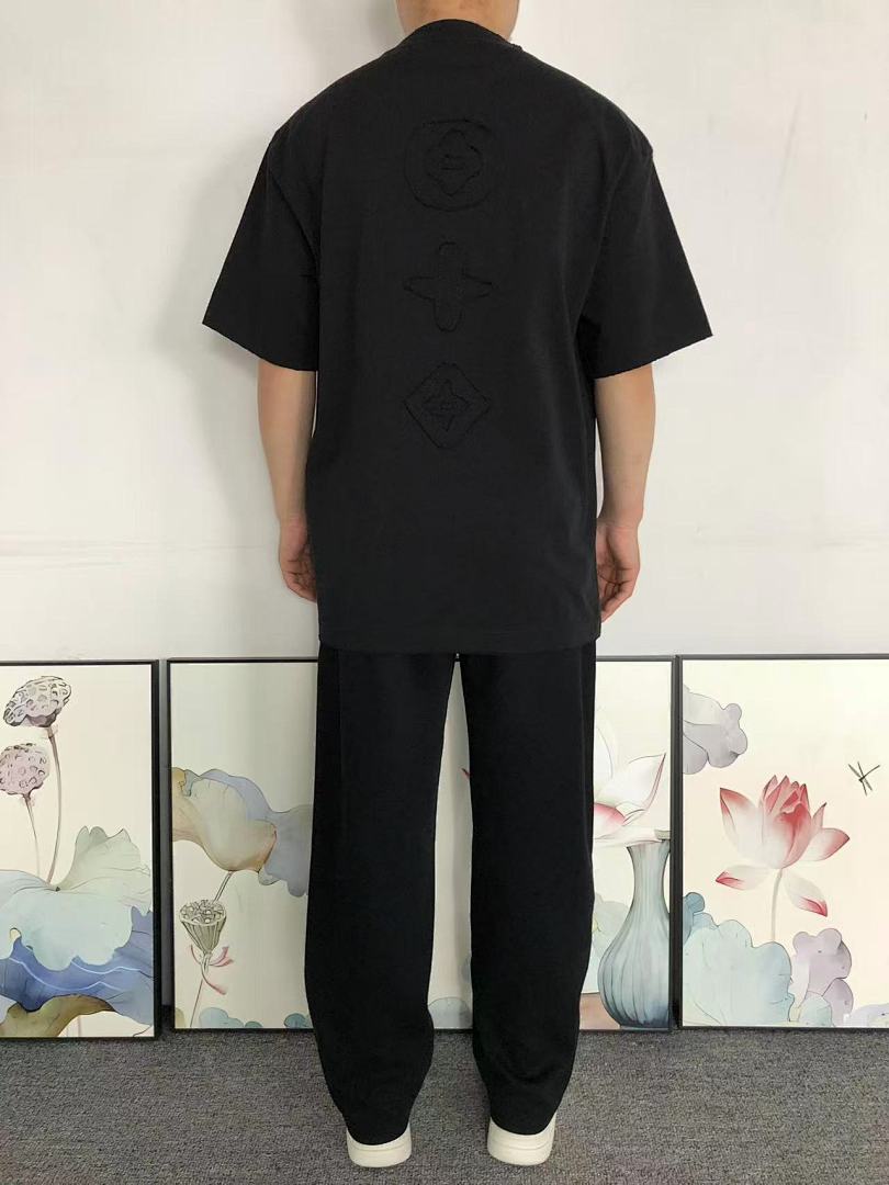Louis Vuitton 125 L⭐ T-SHIRT 42032120165 (Im 170Cm 60Kg I Wear Size XS In The Phot) - Image 4