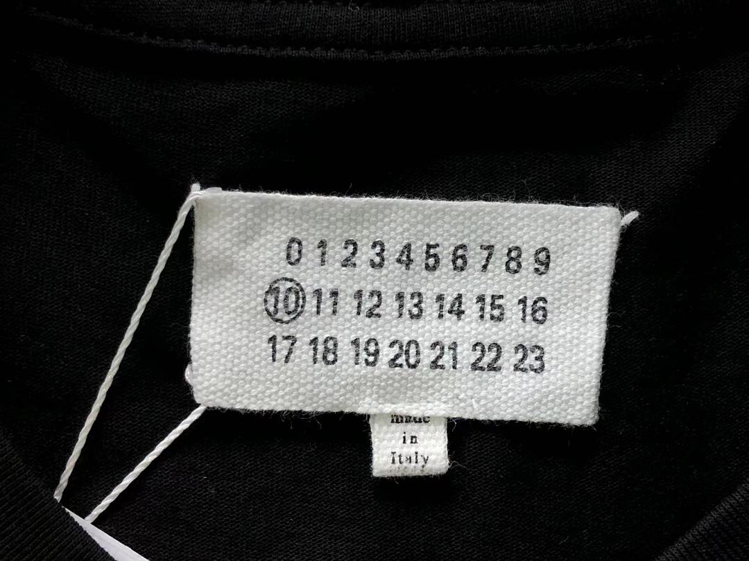 On Running 78 MAISON MARGIELA T-SHIRT 4107050586 (Im 170Cm 60Kg I Wear Size 44 In The Phot) - Image 20