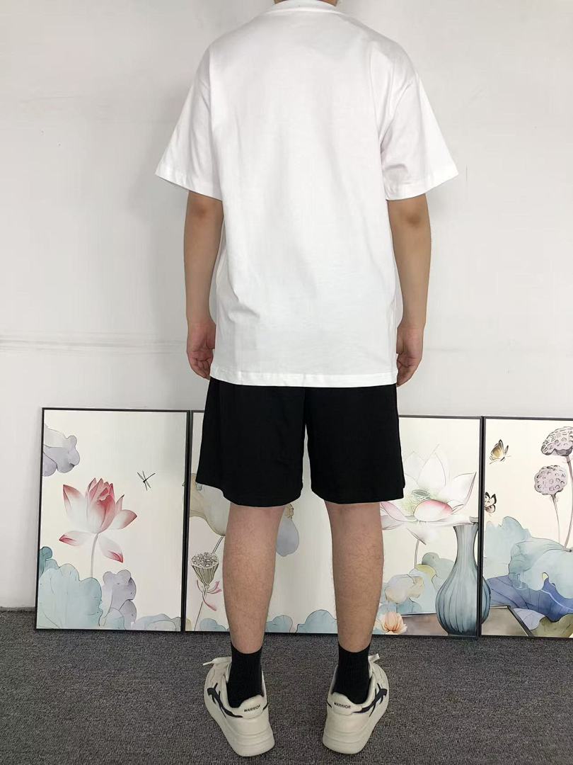 Louis Vuitton 108 L⭐ T-SHIRT 41061307126 (Im 170Cm 60Kg I Wear Size XS In The Phot) - Image 4