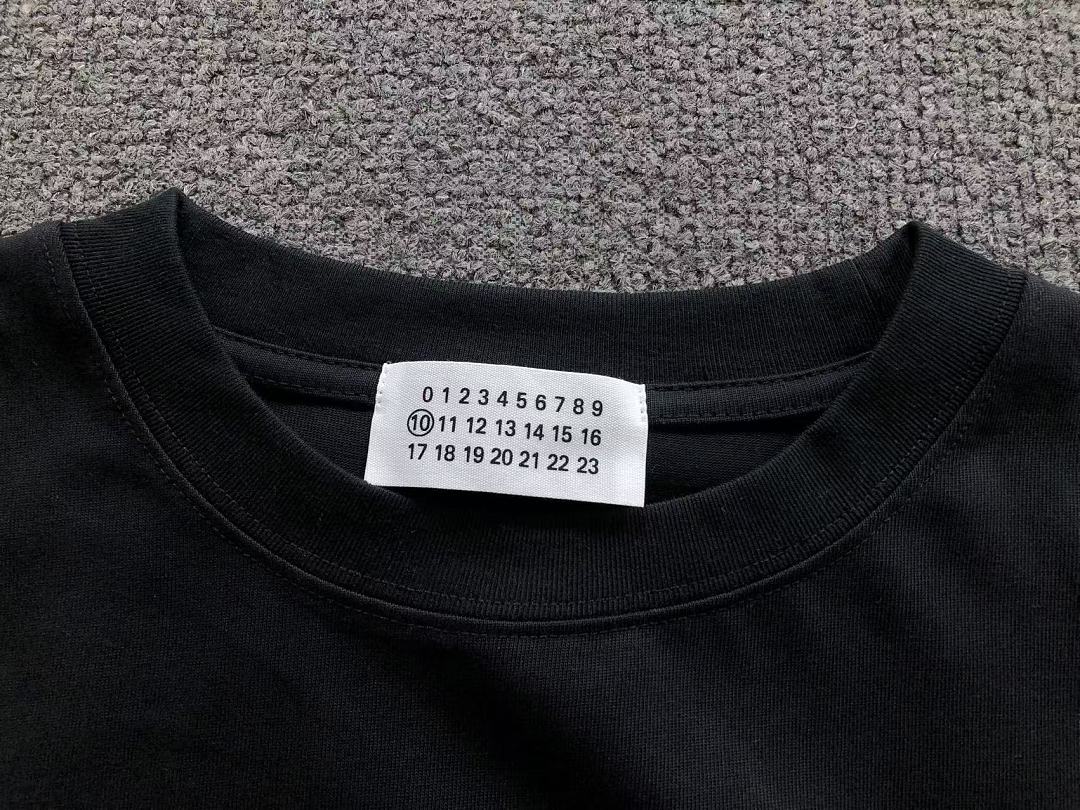 On Running 105 MAISON MARGIELA LONG SLEEVED 52073011136 (Im 170Cm 60Kg I Wear Size M In The Phot) - Image 18