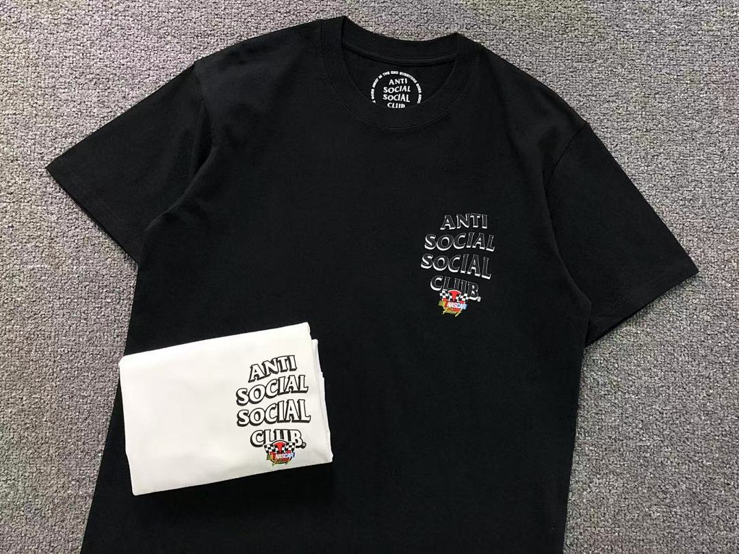 Christian Louboutin 85 ANTI SOCIAL CLUB T-SHIRT 1111190502 (Im 170Cm 60Kg I Wear Size M In The Phot) - Image 17