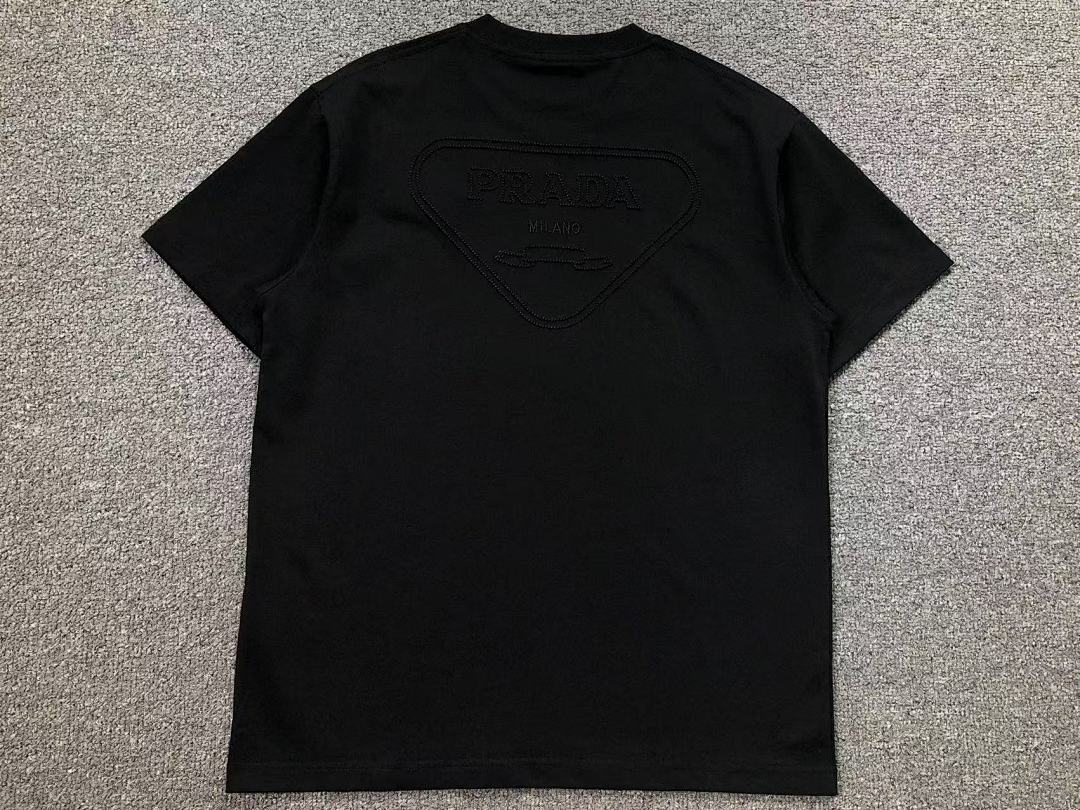 Prada 118 P⭐A⭐A T-SHIRT 11122008137 (Im 170Cm 55Kg I Wear Size M In The Phot) - Image 7