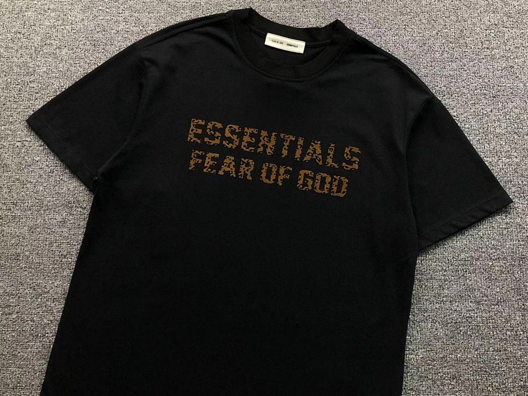 Fear of God 98 FOG T-SHIRT 22040420125 (Im 170Cm 60Kg I Wear Size M In The Phot) - Image 11