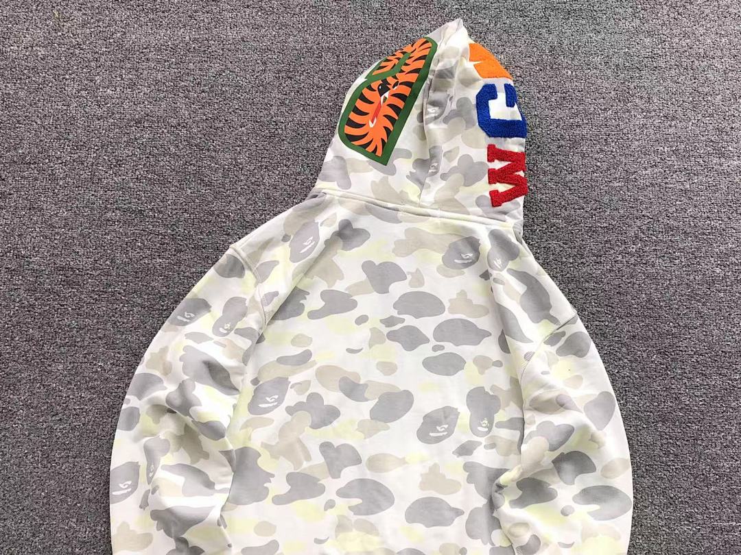 Bape 238 BAPE HOODIE 48210377 (Im 170Cm 60Kg I Wear Size XL In The Phot) - Image 17