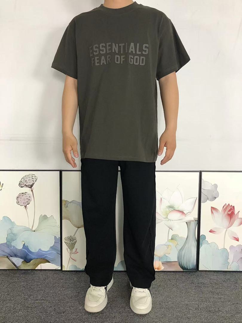 Fear of God 85 FOG T-SHIRT 3203280821 (Im 170Cm 60Kg I Wear Size S In The Phot) - Image 3