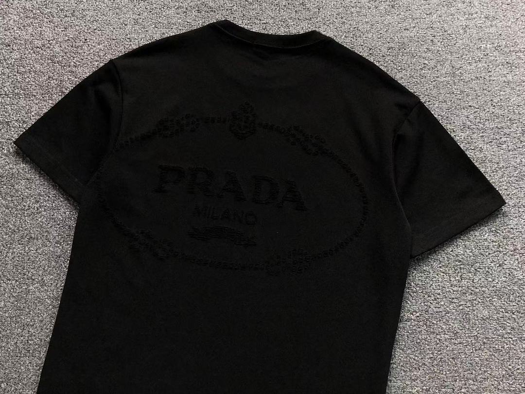 Prada SHORTS P⭐A⭐A T-SHIRT - Image 14