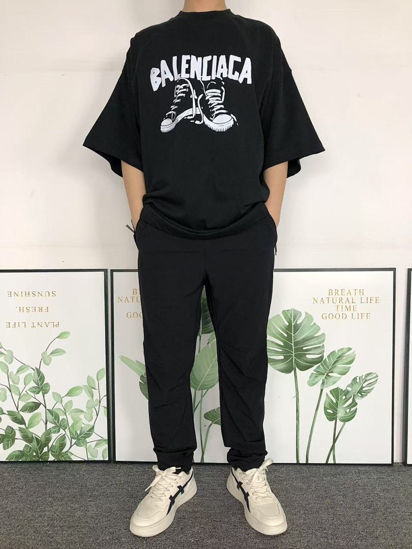 Balenciaga 115 B⭐L⭐⭐⭐IA⭐A T-SHIRT 504121621 (Im 170Cm 60Kg I Wear Size M In The Phot) - Image 3