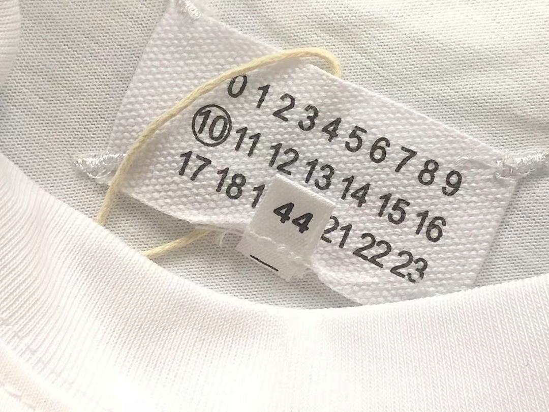On Running 88 MAISON MARGIELA T-SHIRT 5212434162 (Im 170Cm 60Kg I Wear Size S In The Phot) - Image 13