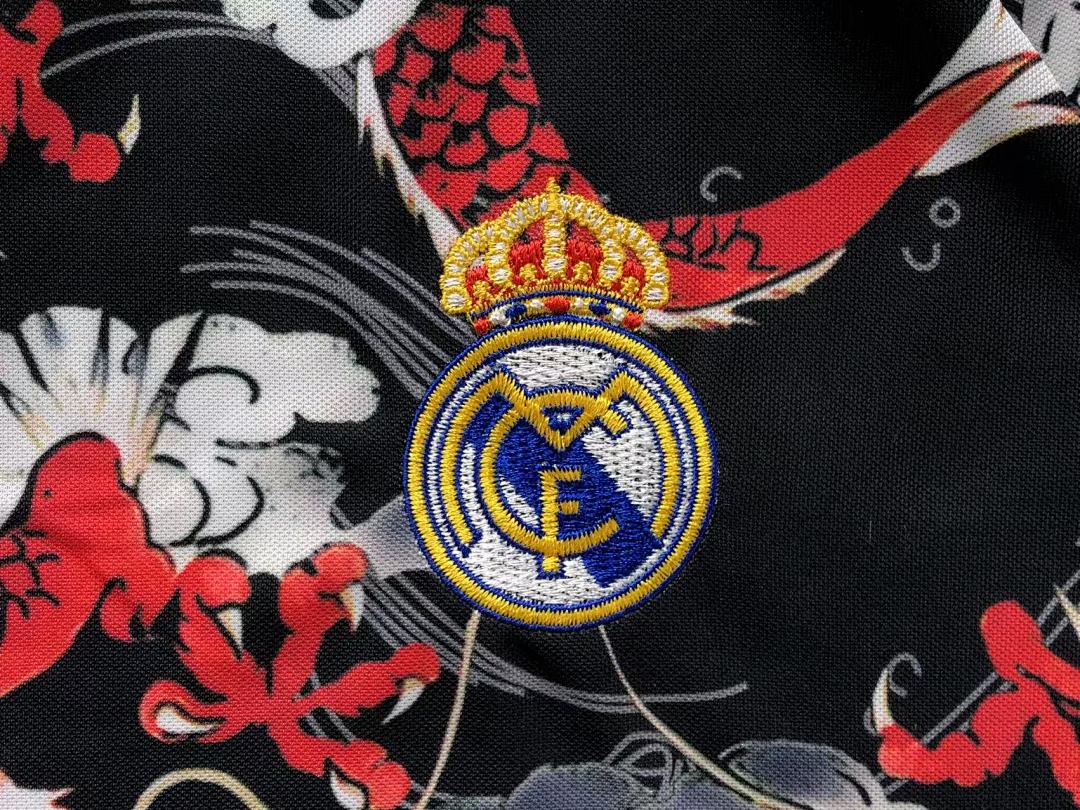 Chanel 75 FOOTBALL T-SHIRT SHORTS - Image 10