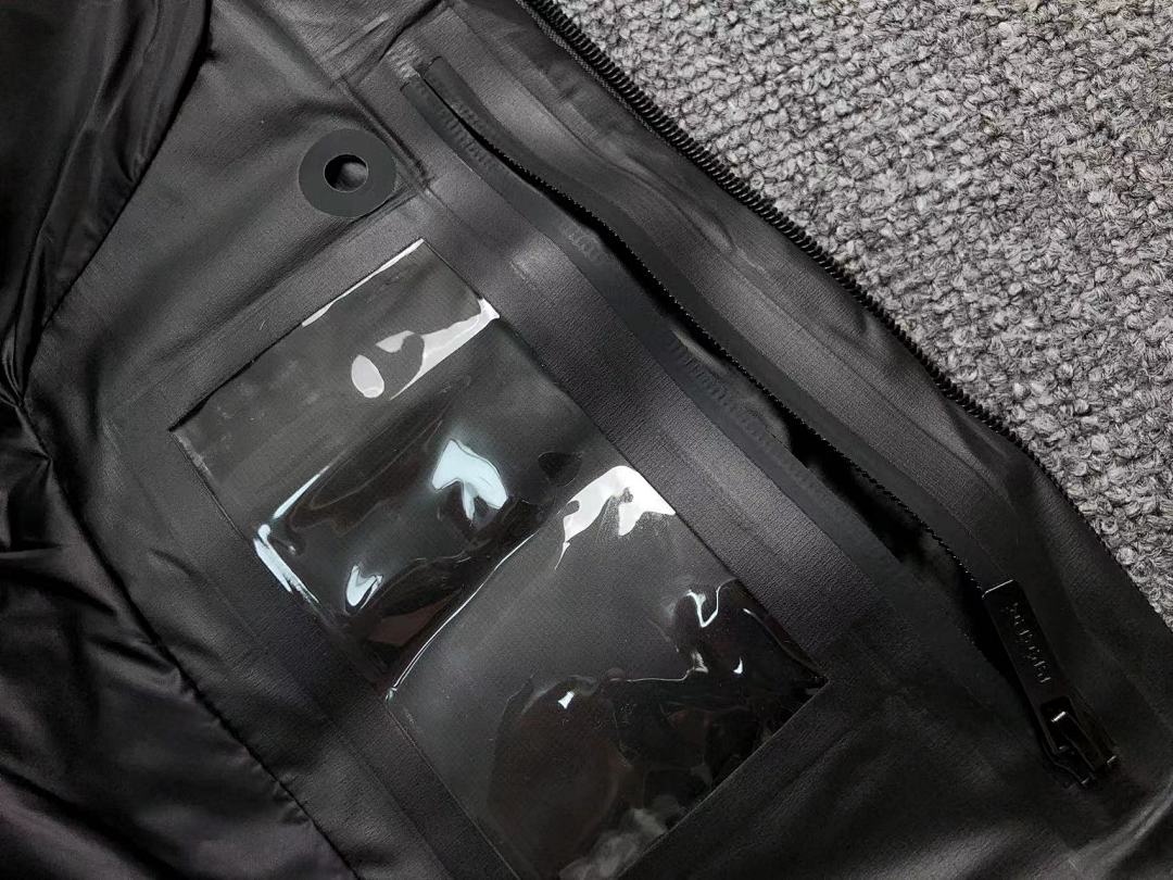 Prada 428 P⭐A⭐A DOWN JACKETS (Im 170Cm 57Kg I Wear Size L In The Phot) - Image 24