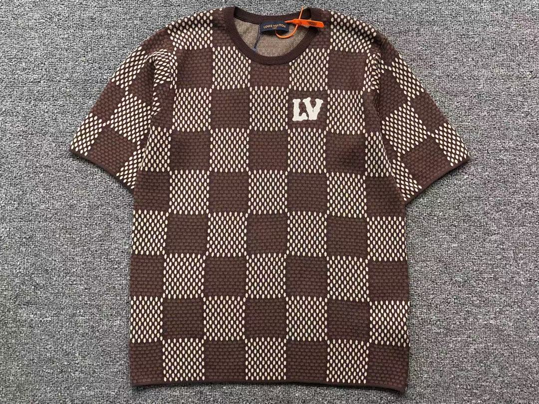 Louis Vuitton 188 L⭐ T-SHIRT 213032621 (Im 170Cm 55Kg I Wear Size L In The Phot) - Image 5