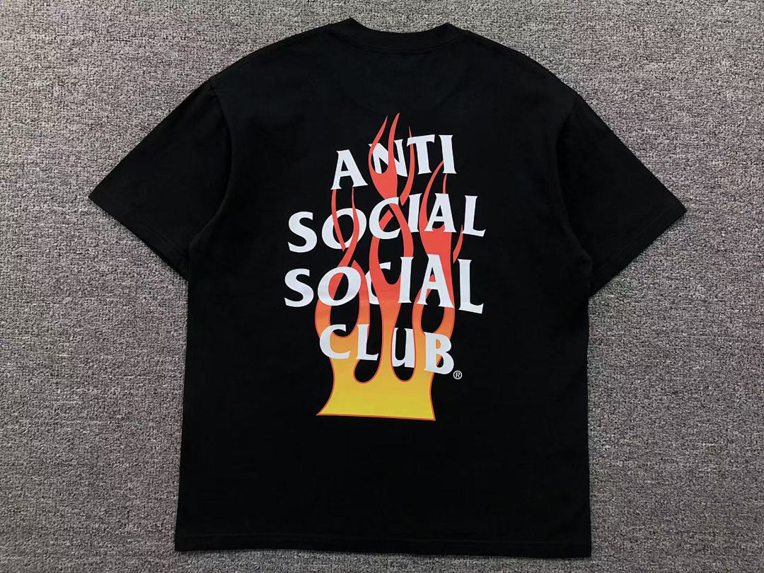 Christian Louboutin 85 ANTI SOCIAL CLUB T-SHIRT 111043502 (Im 170Cm 57Kg I Wear Size M In The Phot) - Image 7