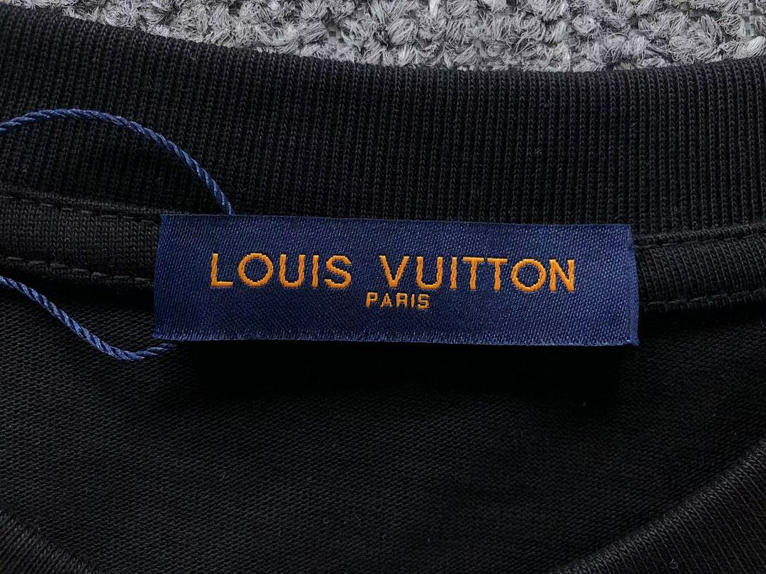 Louis Vuitton 108 L⭐ T-SHIRT 41061314126 (Im 170Cm 60Kg I Wear Size XS In The Phot) - Image 22