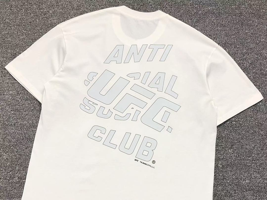 Christian Louboutin 85 ANTI SOCIAL CLUB T-SHIRT - Image 12