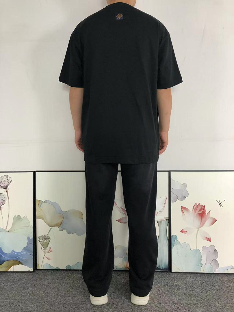 Louis Vuitton 118 L⭐ T-SHIRT 5240108147 (Im 170Cm 60Kg I Wear Size L In The Phot) - Image 4