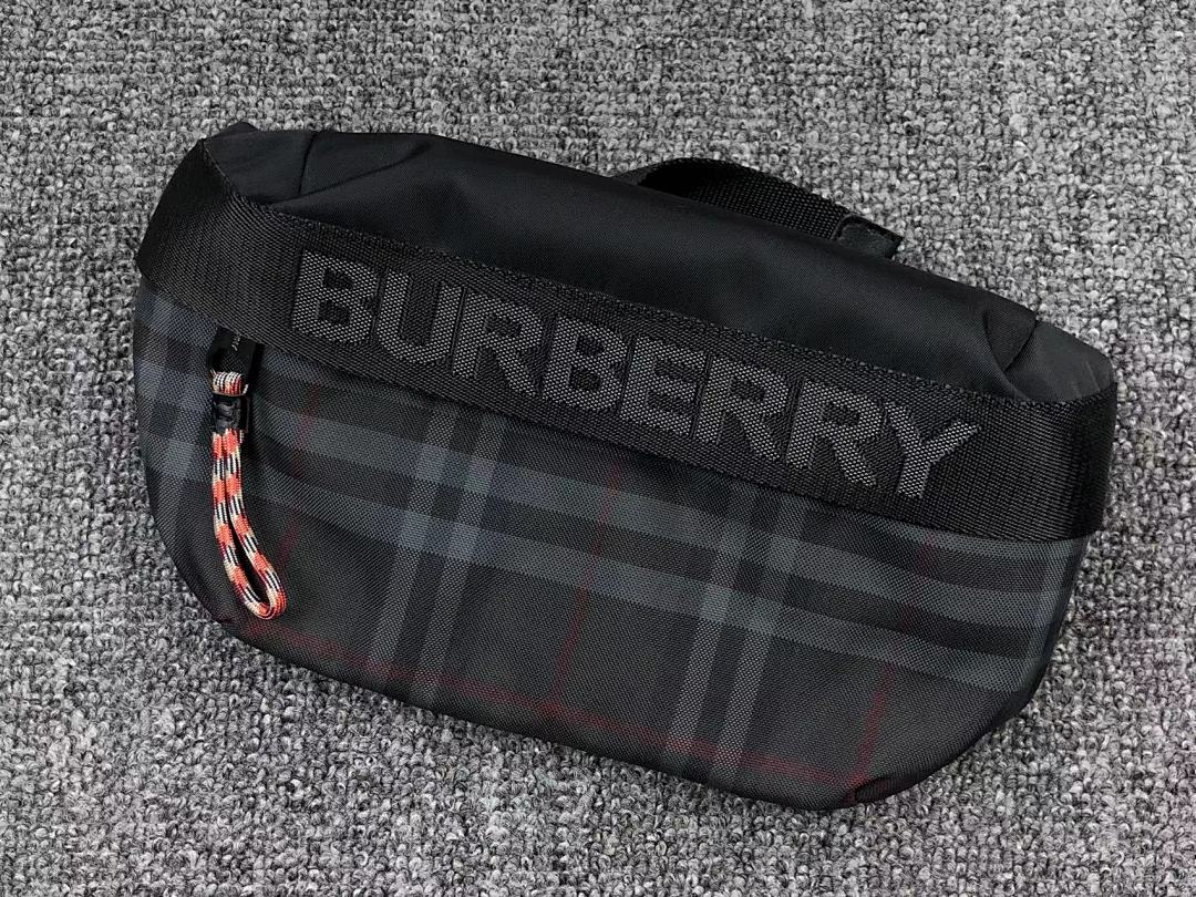 Burberry 129 B⭐R⭐E⭐RY BAG (Long 28CM* Wide 7CM* High 13CM) - Image 9