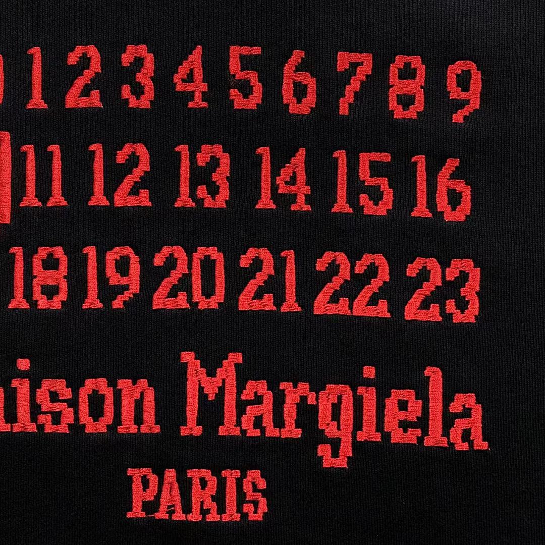 On Running 125 MAISON MARGIELA HOODIE 58262286 (Im 170Cm 60Kg I Wear Size 46 In The Phot) - Image 15