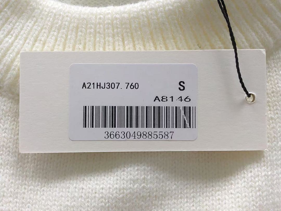 AMI 138 AMI SWEATER 112101117 (Im 170Cm 57Kg I Wear Size S In The Phot) - Image 19