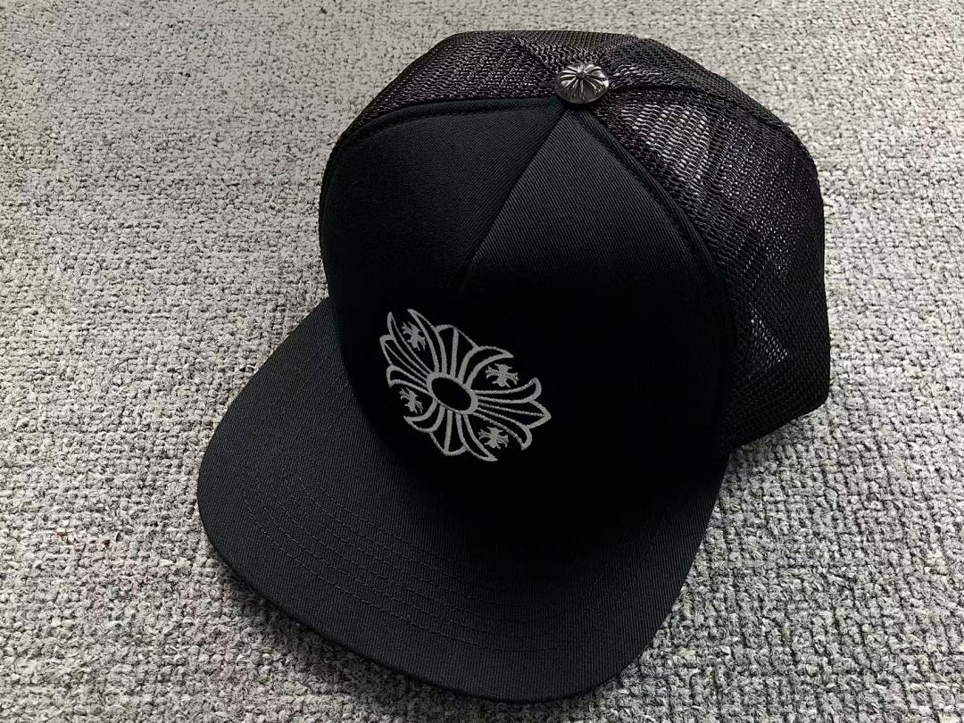 Comme des Garcons 68 C⭐⭐OME HE⭐⭐TS - Image 3
