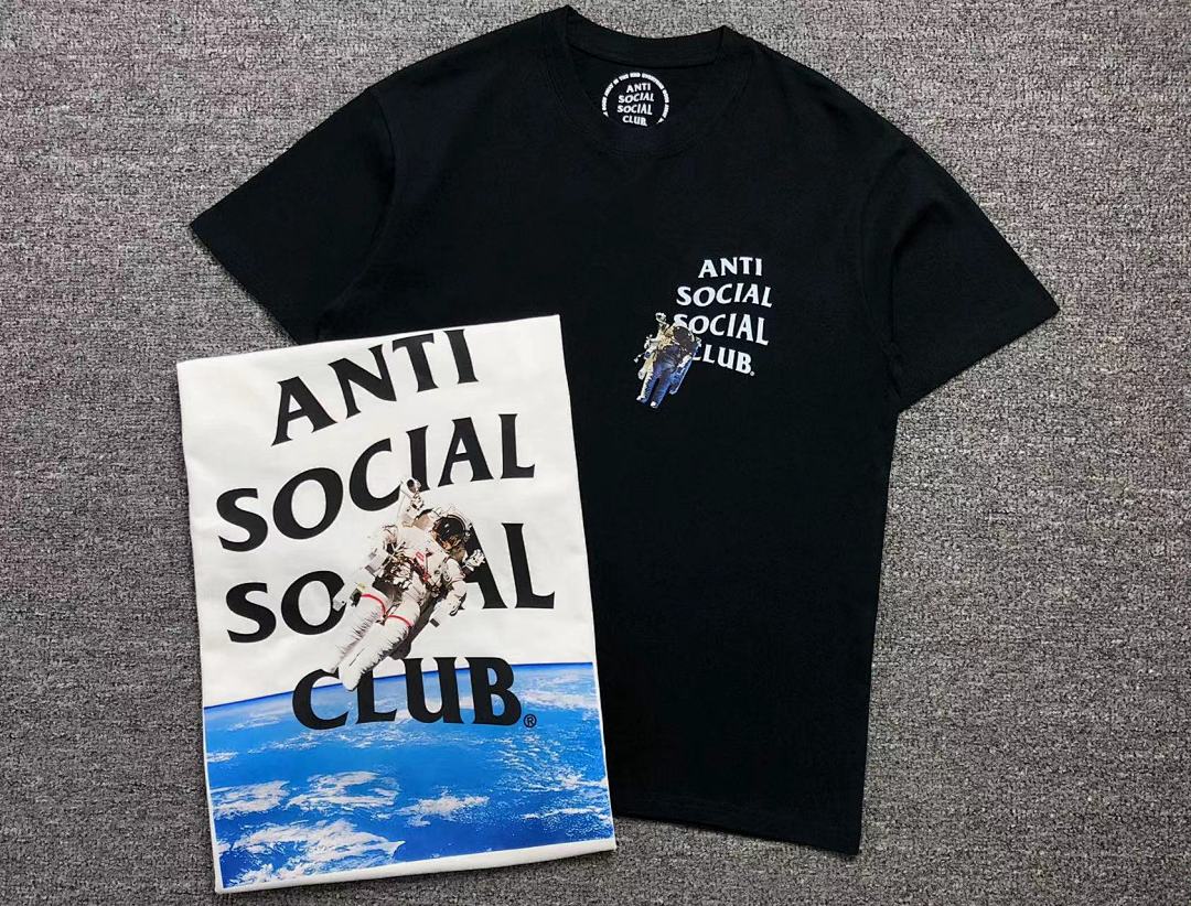Christian Louboutin 85 ANTI SOCIAL CLUB T-SHIRT - Image 3