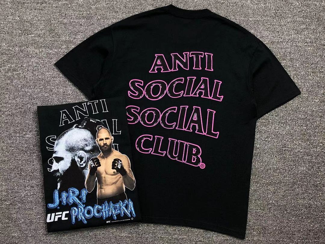 Christian Louboutin 85 ANTI SOCIAL CLUB T-SHIRT - Image 3