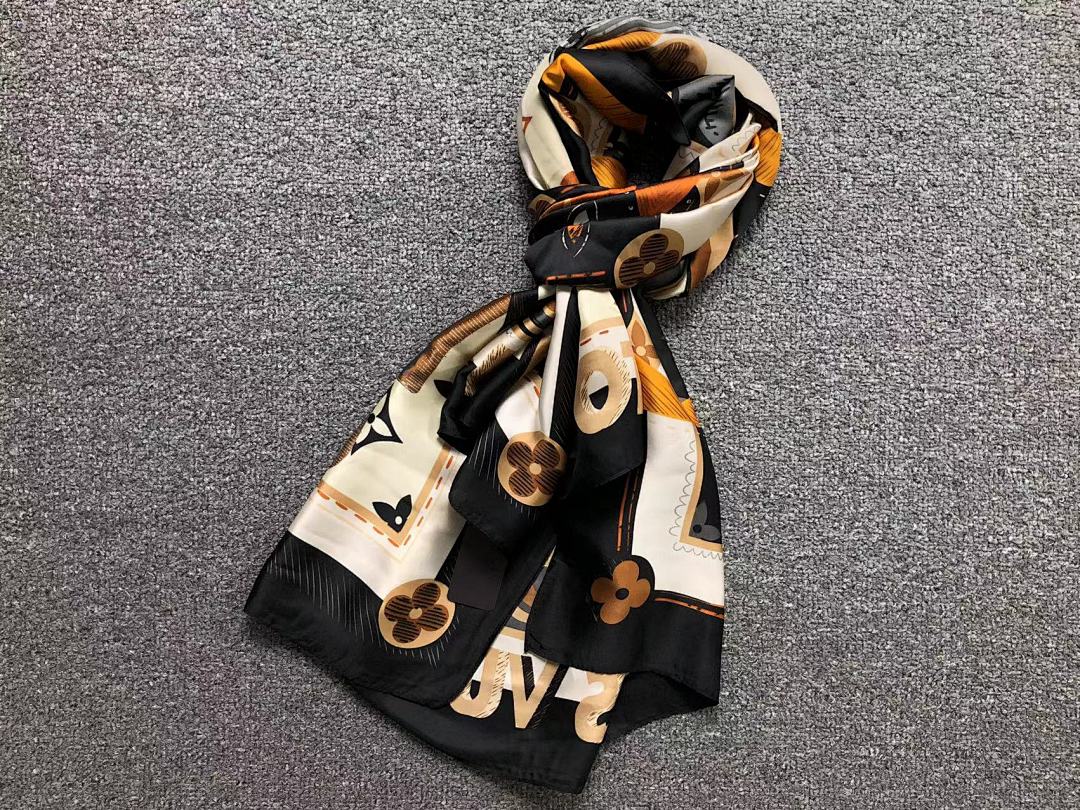 Louis Vuitton 68 L⭐ SCARF 2203171276 (Long 180CM* Wide 90CM*) - Image 4