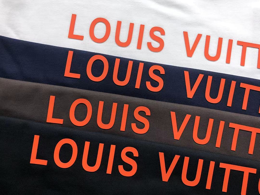 Louis Vuitton 115 L⭐ T-SHIRT 592009147 (Im 170Cm 60Kg I Wear Size M In The Phot) - Image 17