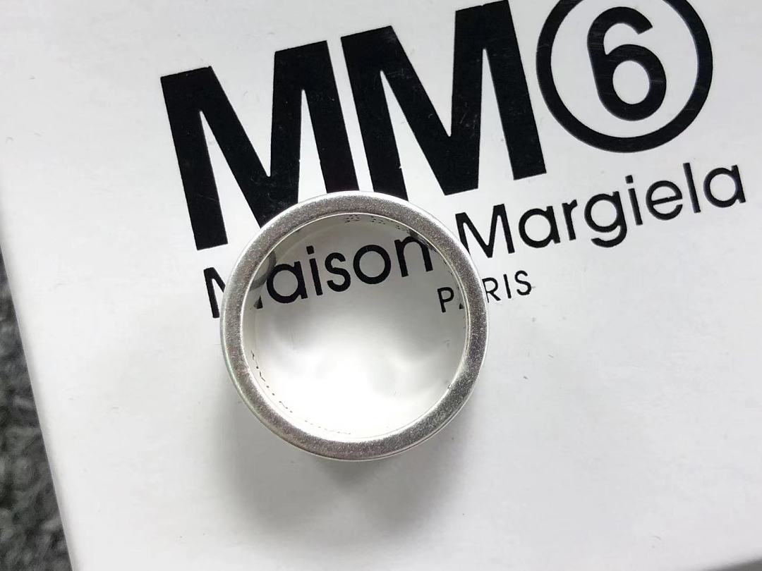 On Running 128 MAISON MARGIELA - Image 6