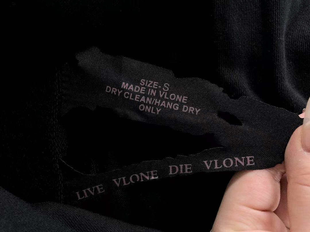 On Running 118 VLONE HOODIE 510115591 (Im 170Cm 60Kg I Wear Size S In The Phot) - Image 25