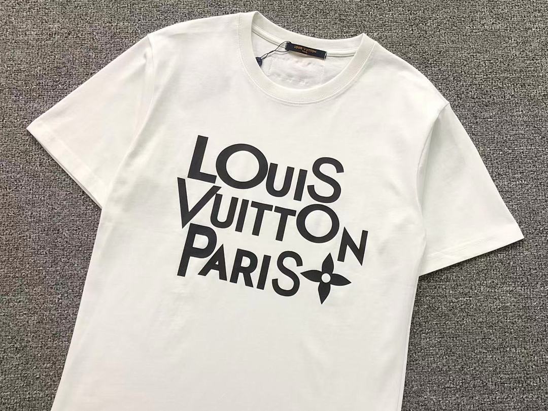Louis Vuitton 158 L⭐ T-SHIRT 22040364001 (Im 170Cm 60Kg I Wear Size XS In The Phot) - Image 9