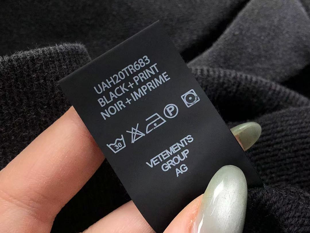 Vetements 238 VETEMENTS - Image 20