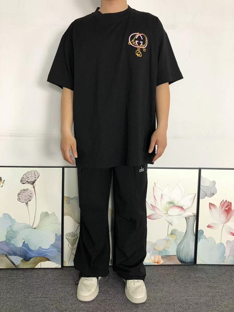 Gucci 108 G⭐C⭐I T-SHIRT 42013110133 (Im 170Cm 60Kg I Wear Size 2XL In The Phot) - Image 3