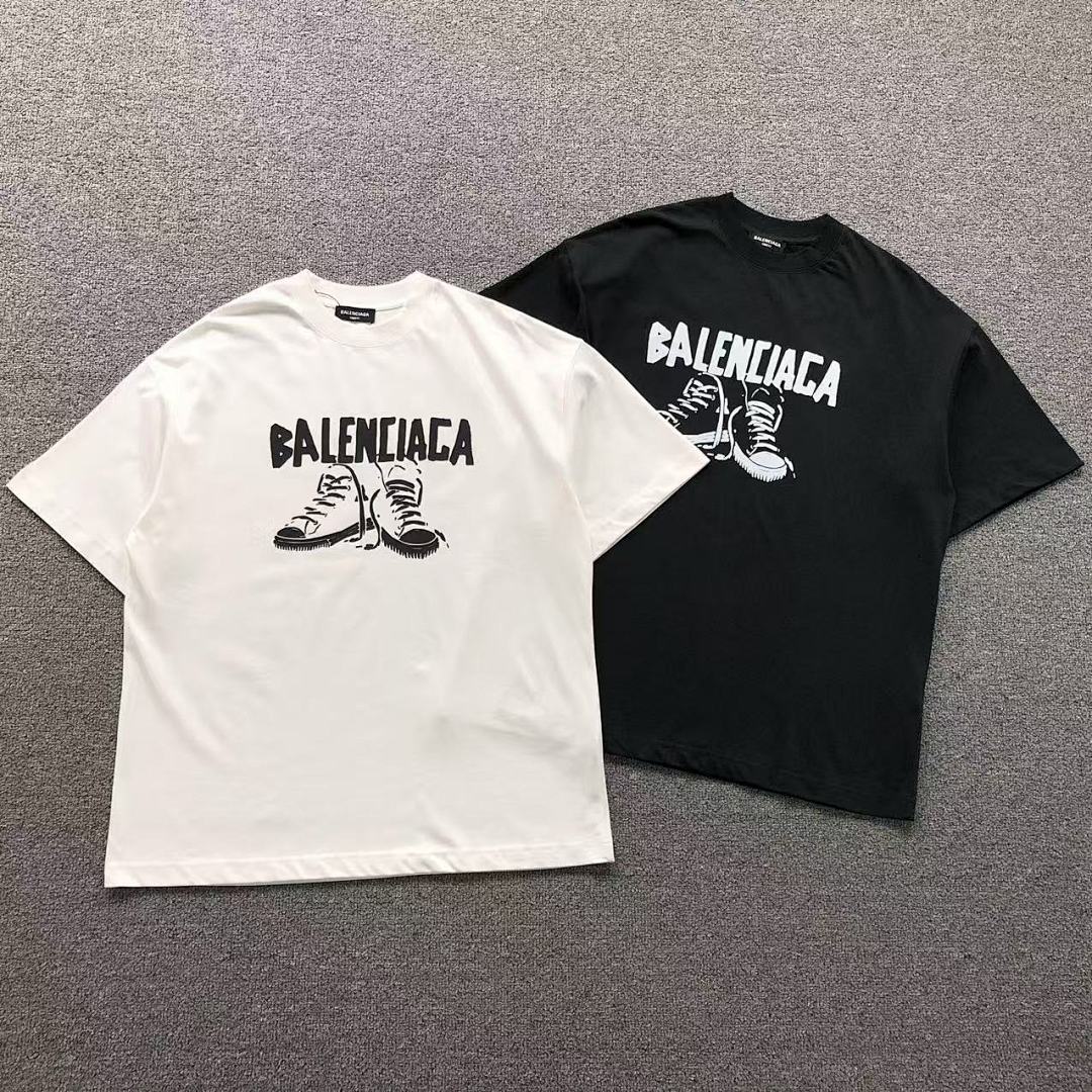 Balenciaga 115 B⭐L⭐⭐⭐IA⭐A T-SHIRT 504121621 (Im 170Cm 60Kg I Wear Size M In The Phot)