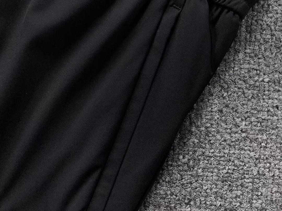Prada 158 P⭐A⭐A SHORTS 2208021515 (Im 170Cm 60Kg I Wear Size M In The Phot) - Image 18