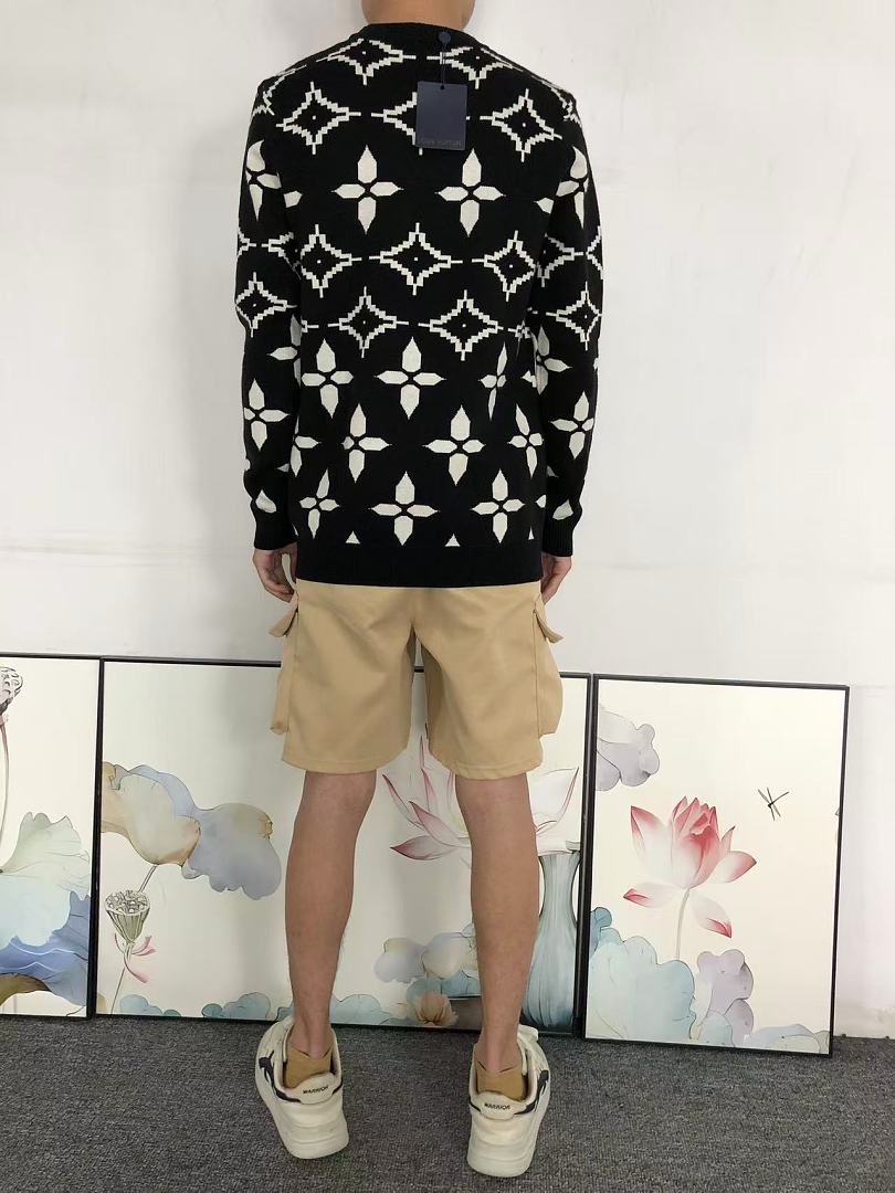 Louis Vuitton 208 L⭐ SWEATER 3208123521 (Im 170Cm 60Kg I Wear Size L In The Phot) - Image 4