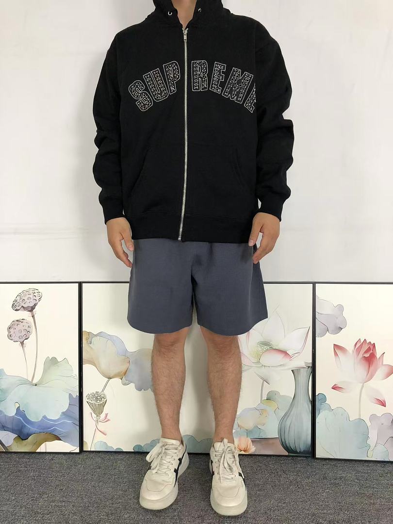 Supreme 368 S⭐⭐R⭐⭐E HOODIE 52071502182 (Im 170Cm 60Kg I Wear Size S In The Phot) - Image 3