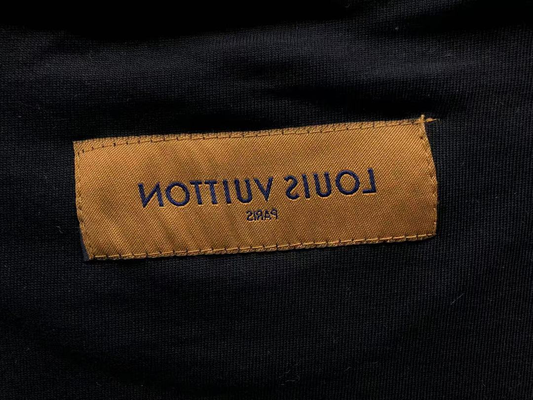 Louis Vuitton 118 L⭐ T-SHIRT 5112003147 (Im 170Cm 60Kg I Wear Size M In The Phot) - Image 17